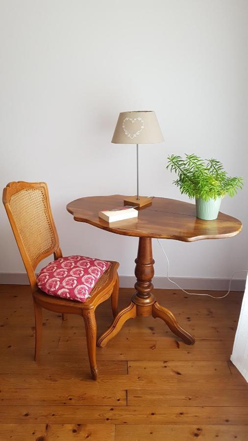 Les Chambres De Marthe Mesnay Bagian luar foto