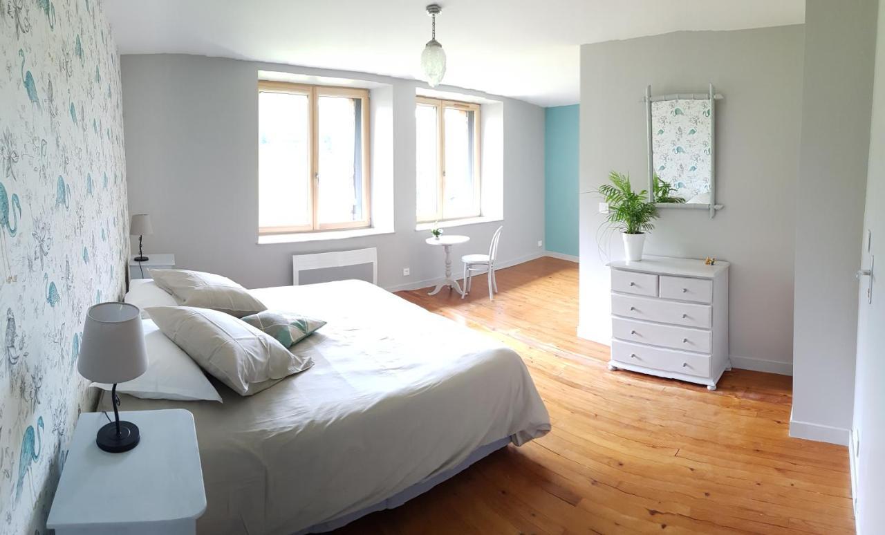 Les Chambres De Marthe Mesnay Bagian luar foto